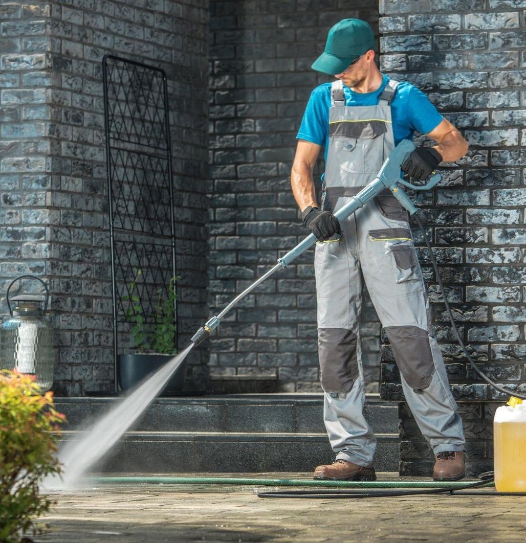 Power washing services for outdoors Power washing services for outdoors